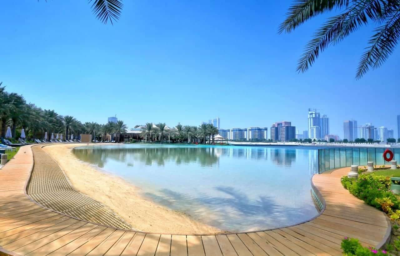 جزيرة الريف البحرين